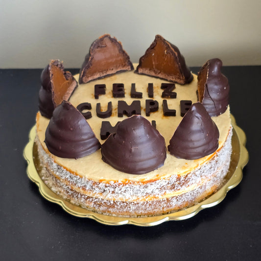 AlfaCake (cake sized alfajor)