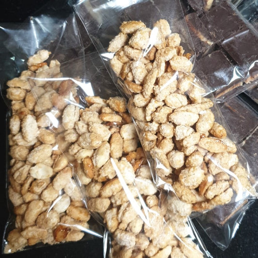 Garrapiñada (candied peanuts)